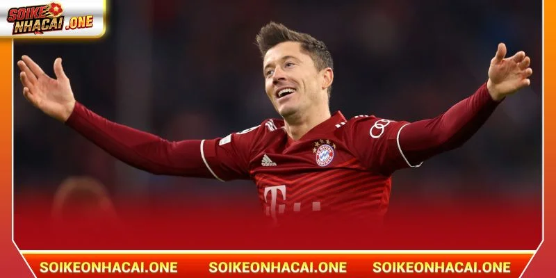 Tiền Đạo Xuất Sắc Nhất Bayern Munich: 5+ Kẻ Hủy Diệt Vĩ Đại Lewandowski là hình mẫu lý tưởng của một số 9 hiện đại.
